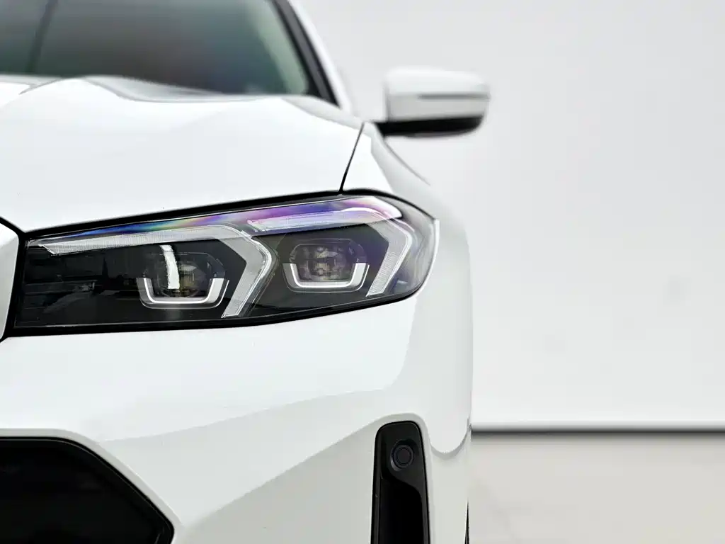 BMW 3 Series 2023 — фото 17