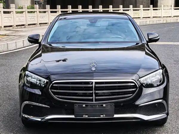 Mercedes-Benz E-Class 2021