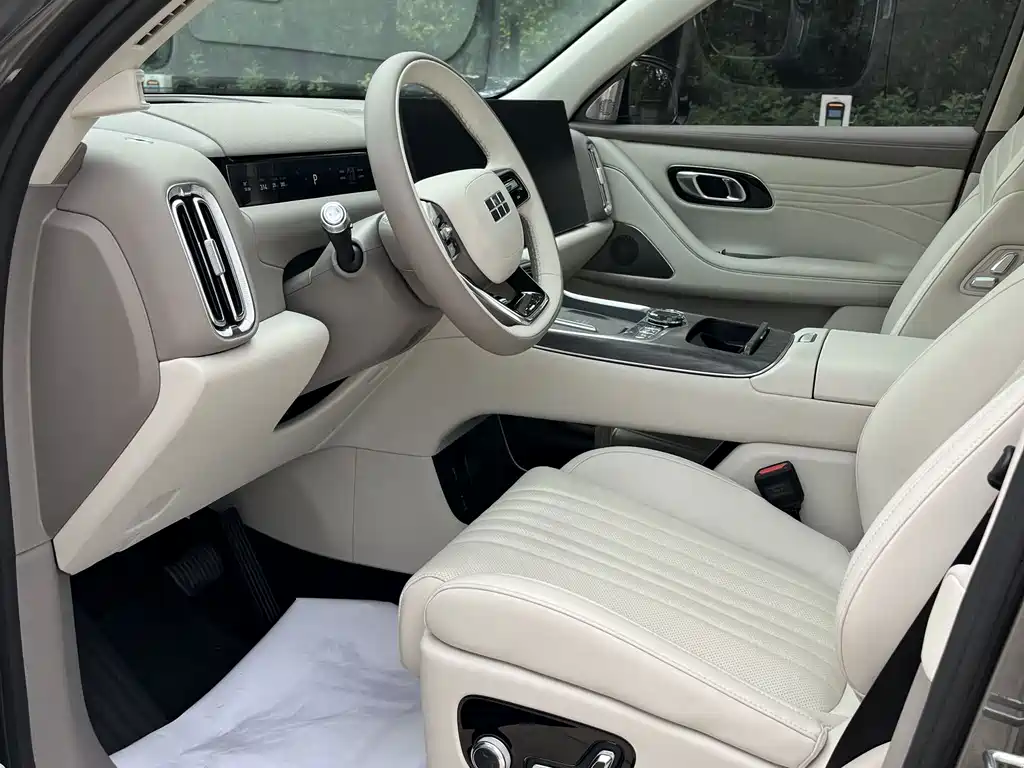 Geely Galaxy M9 2025 — фото 15