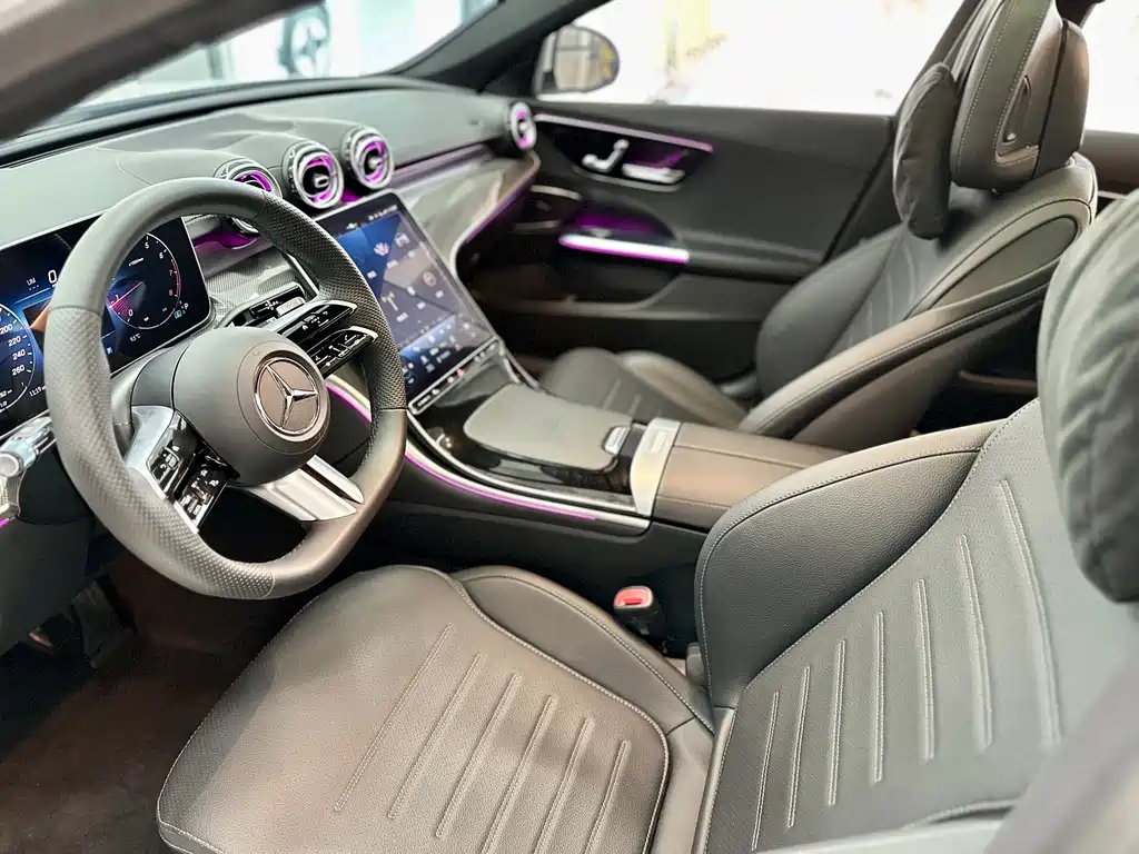 Mercedes-Benz C-Class 2023 — фото 5