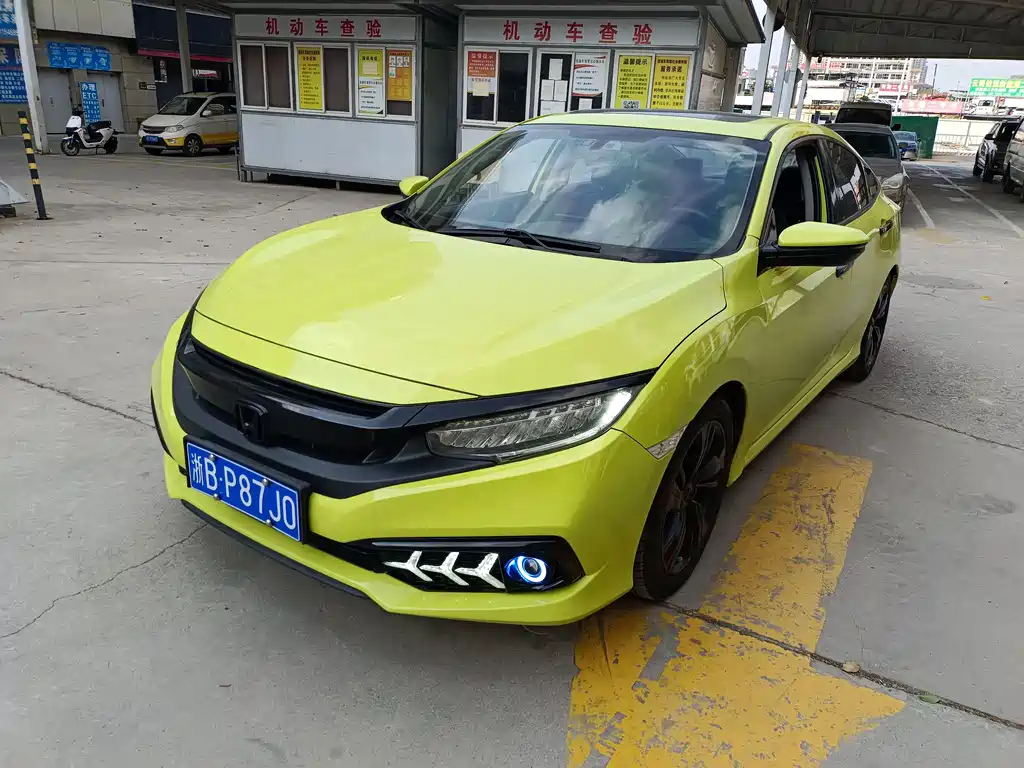 Honda Civic 2019 — фото 1