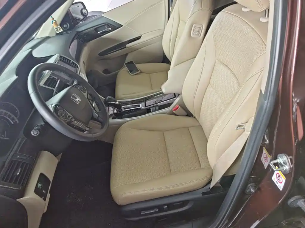 Honda Accord 2014 — фото 15