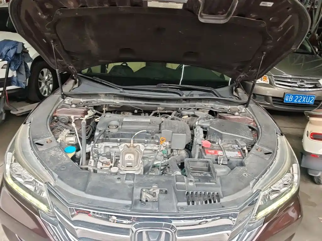 Honda Accord 2014 — фото 20
