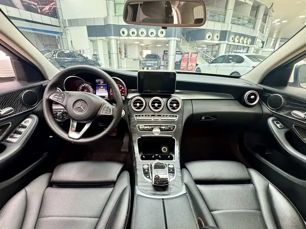 Mercedes-Benz C-Class 2016 — фото 18