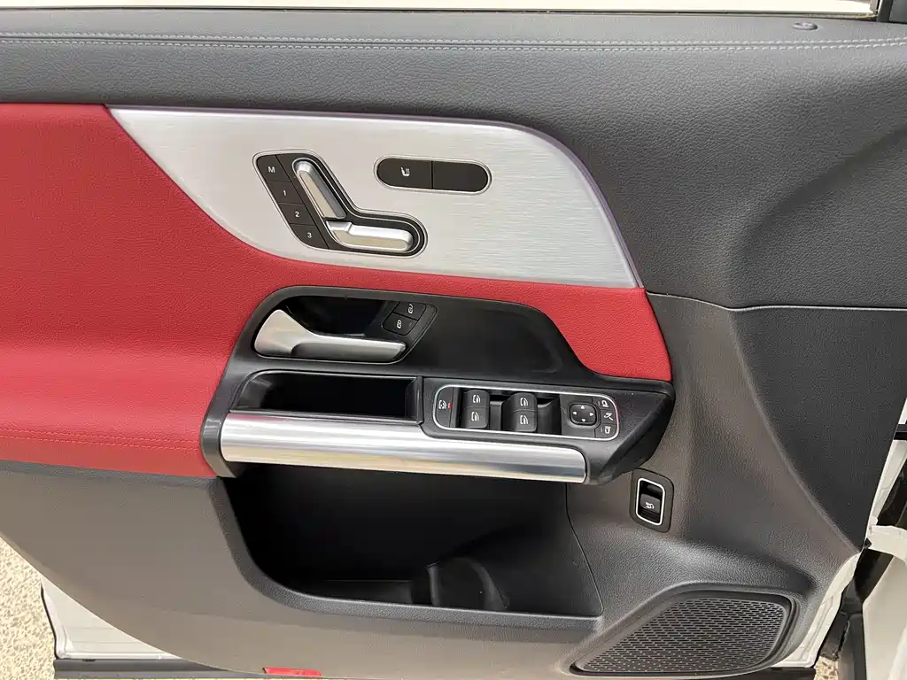 Mercedes-Benz GLA AMG 2022 — фото 12