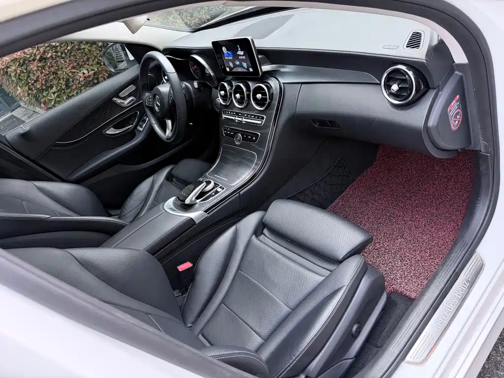 Mercedes-Benz C-Class 2017 — фото 12