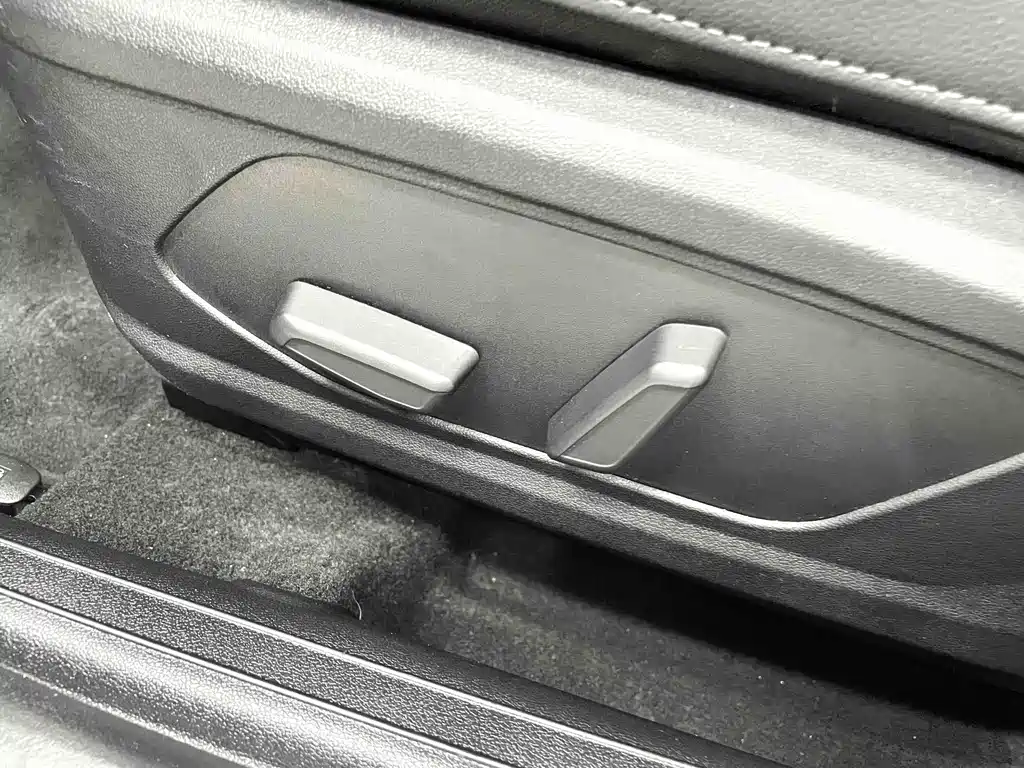 Hyundai Elantra 2022 — фото 16