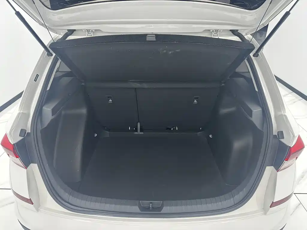 Skoda Kamiq 2022 — фото 17