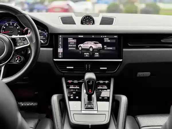 Porsche Cayenne 2020