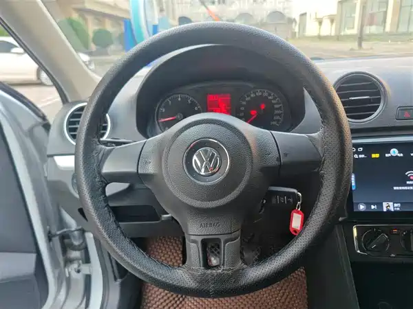 Volkswagen Jetta 2014