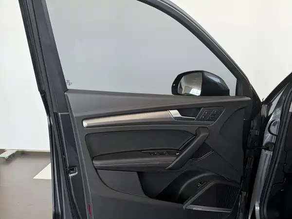 Audi Q5L 2022