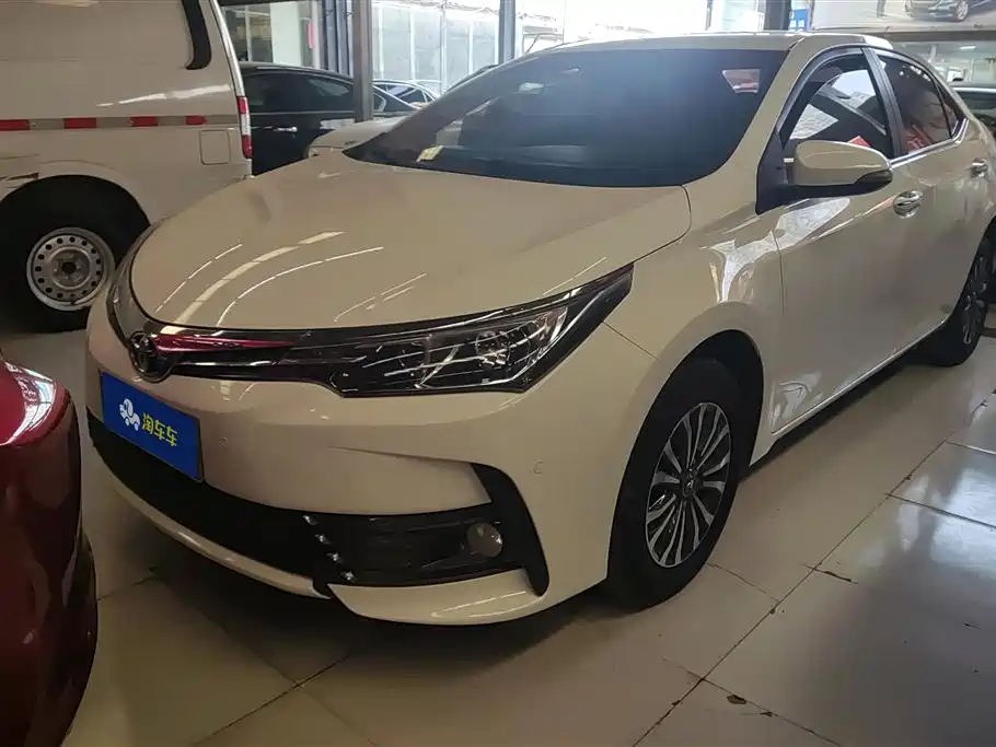 Toyota Corolla 2019 — фото 1
