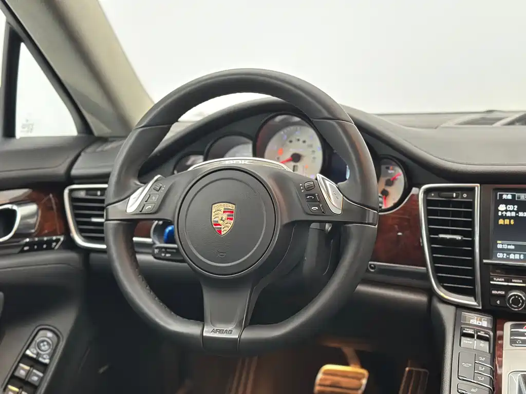 Porsche Panamera 2013 — фото 39