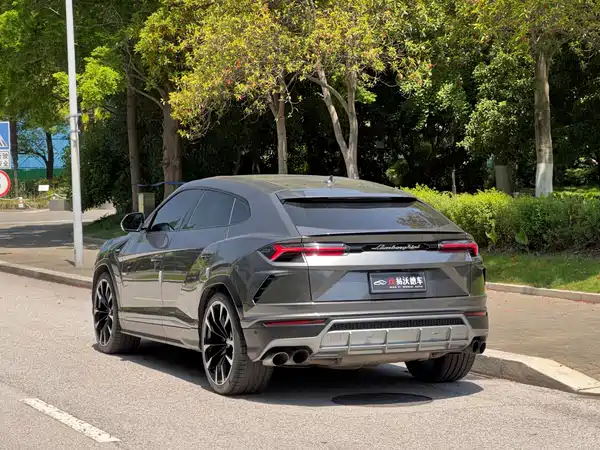Lamborghini Urus 2018