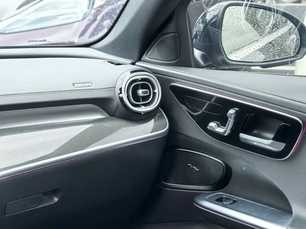 Mercedes-Benz C-Class 2025 — фото 20