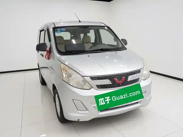 Wuling Rongguang V 2017