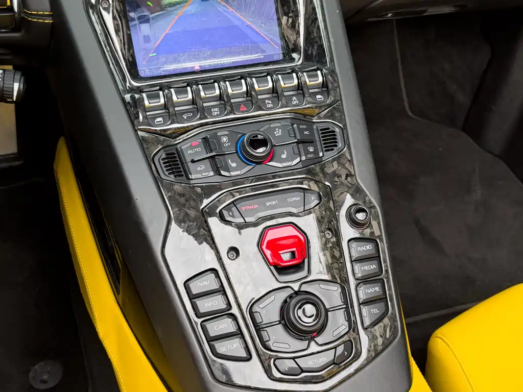 Lamborghini Aventador 2016 — фото 16