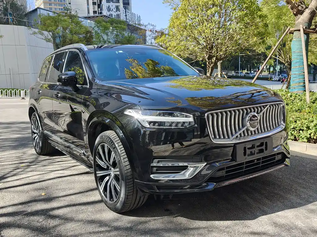 Volvo XC90 2022 — фото 3