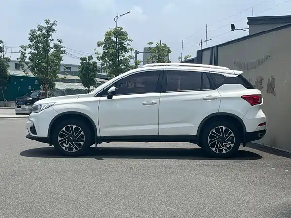 GAC Trumpchi GS4 2016
