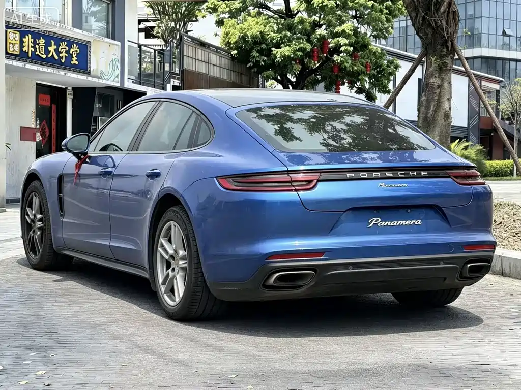 Porsche Panamera 2017 — фото 6