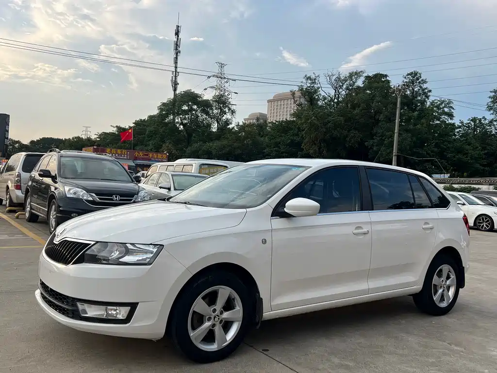 Skoda Rapid Spaceback 2017