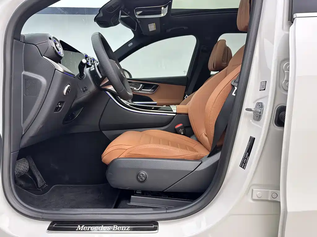 Mercedes-Benz GLC 2026 — фото 11