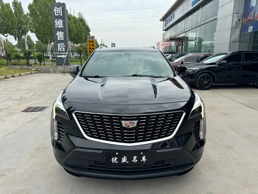 Cadillac XT4 2020 — фото 2