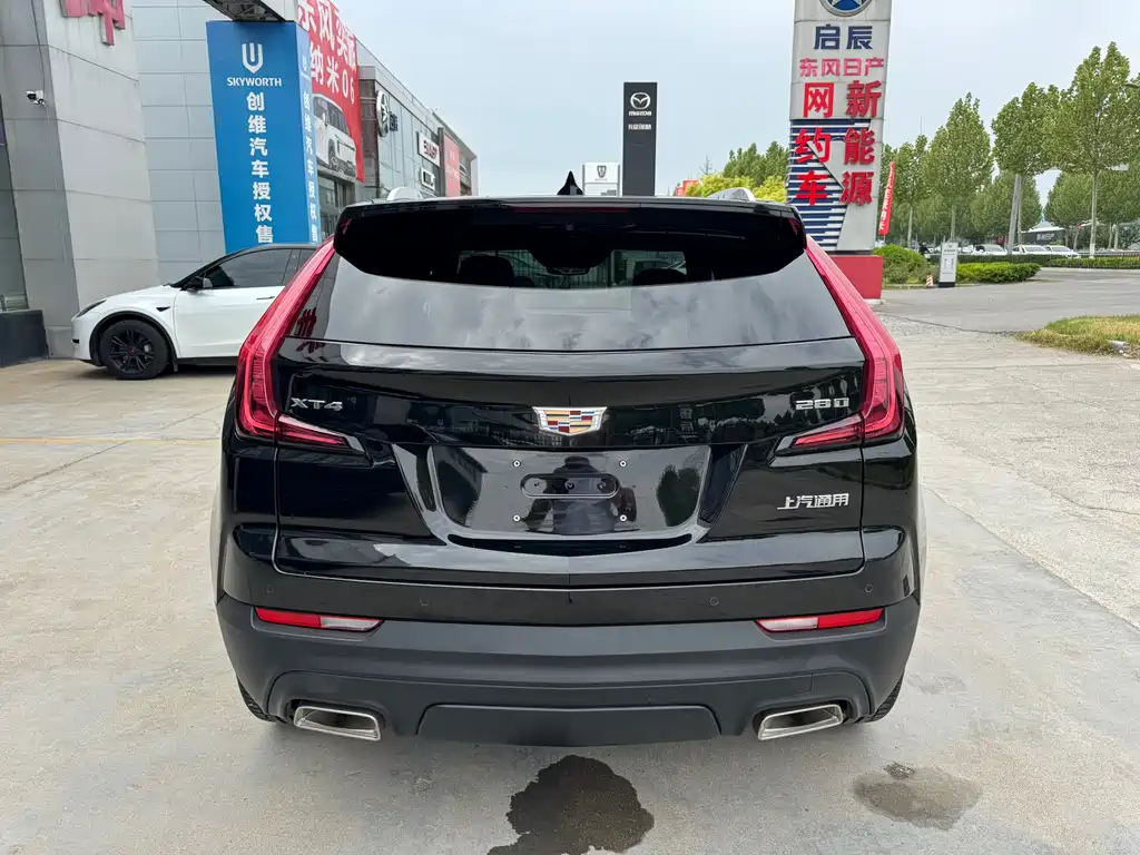 Cadillac XT4 2020 — фото 14