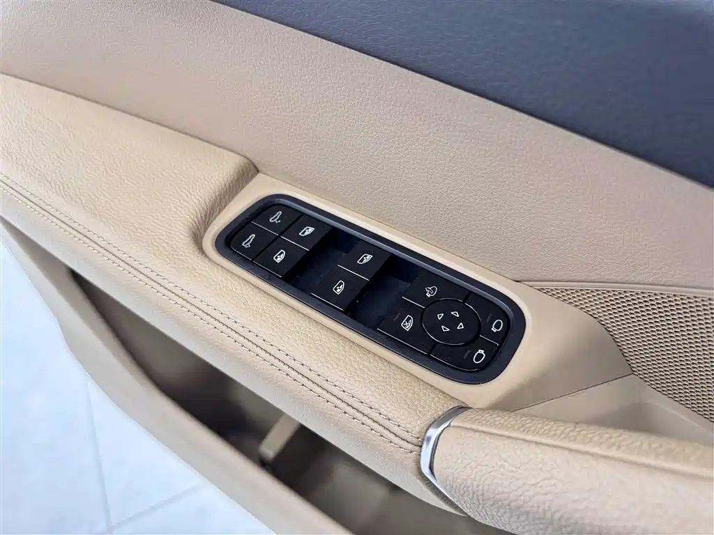Porsche Cayenne 2019 — фото 14