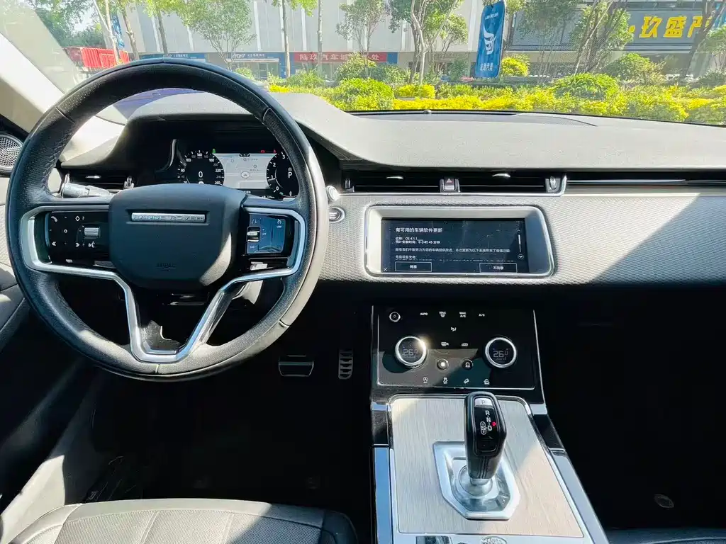 Land Rover Evoque 2021 — фото 6