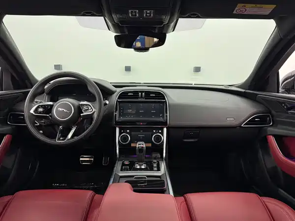 Jaguar XEL 2023