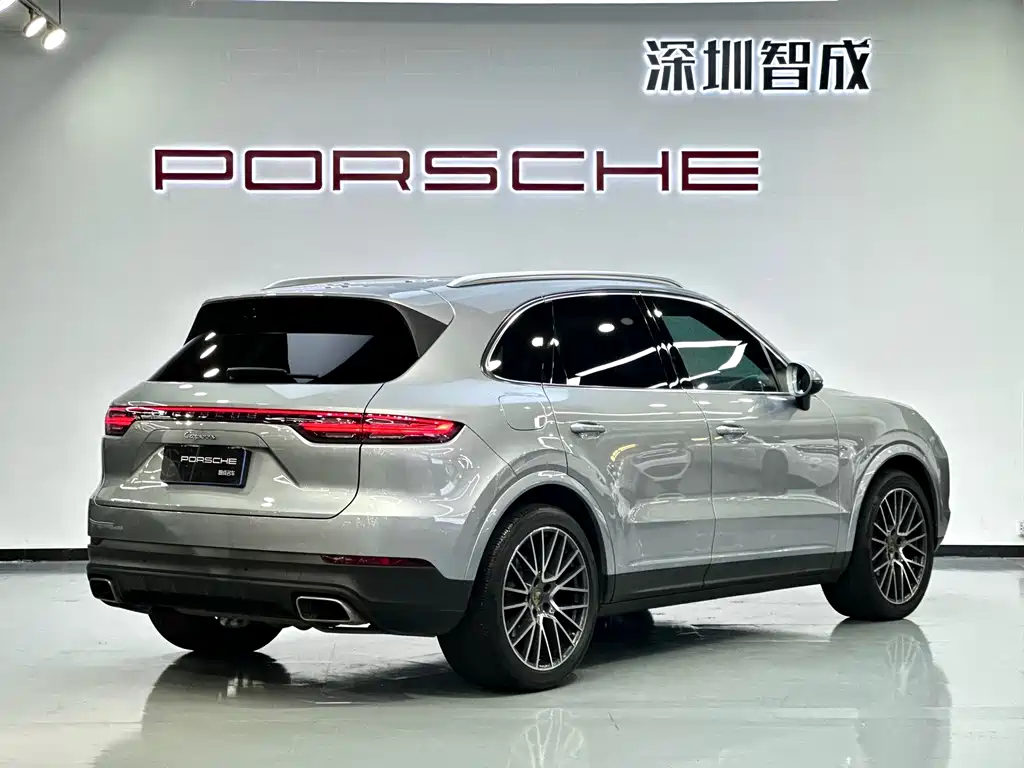 Porsche Cayenne 2022 — фото 7