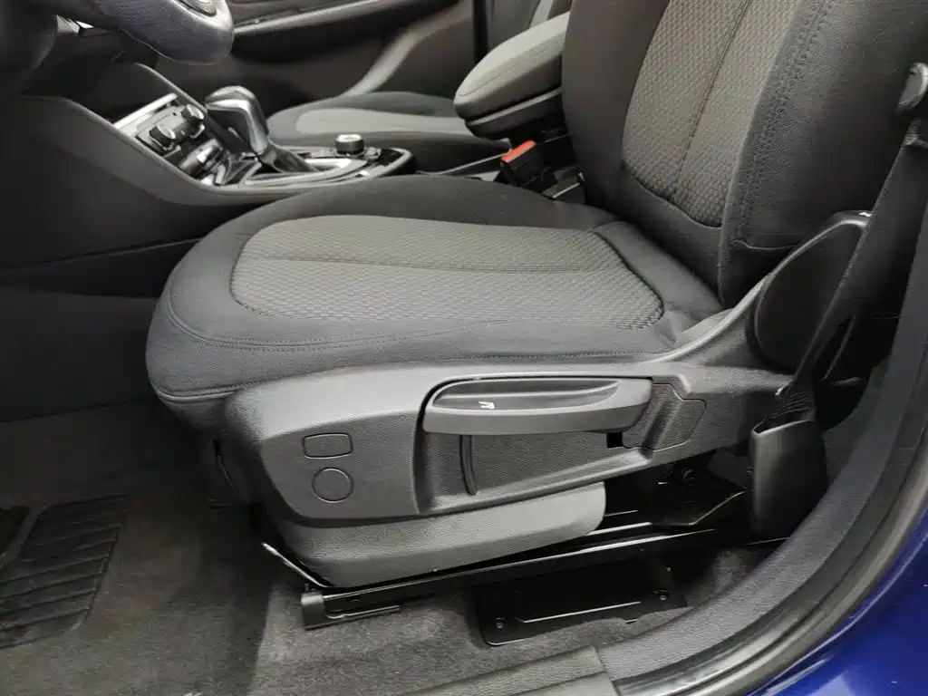 BMW 2 Series Active Tourer 2016 — фото 20