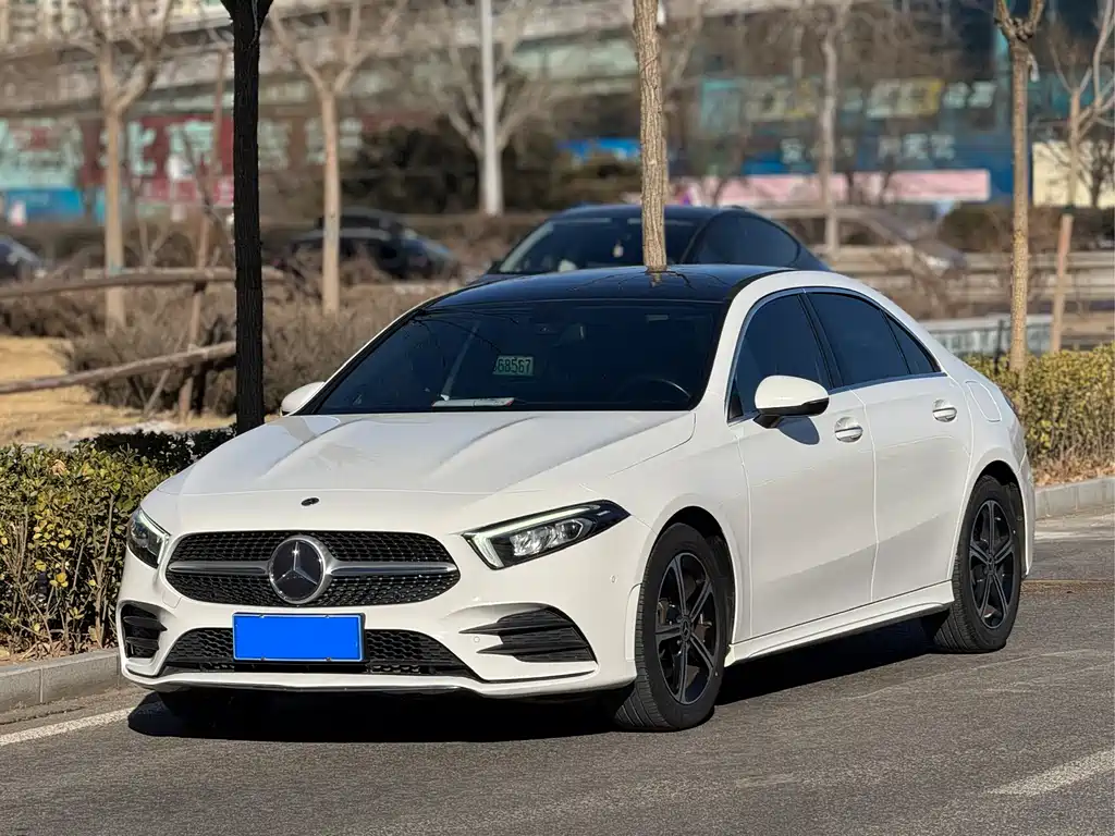 Mercedes-Benz A-Class 2023 — фото 1
