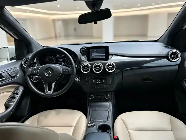 Mercedes-Benz B-Class 2013