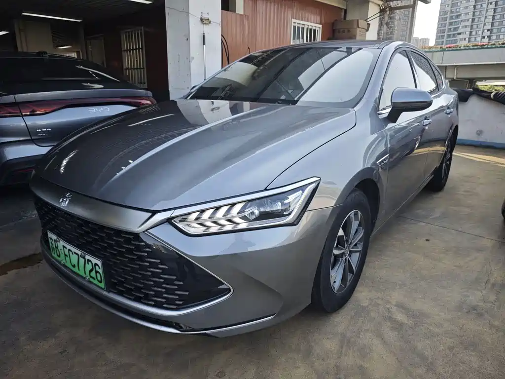 BYD Qin PLUS 2023 — фото 1