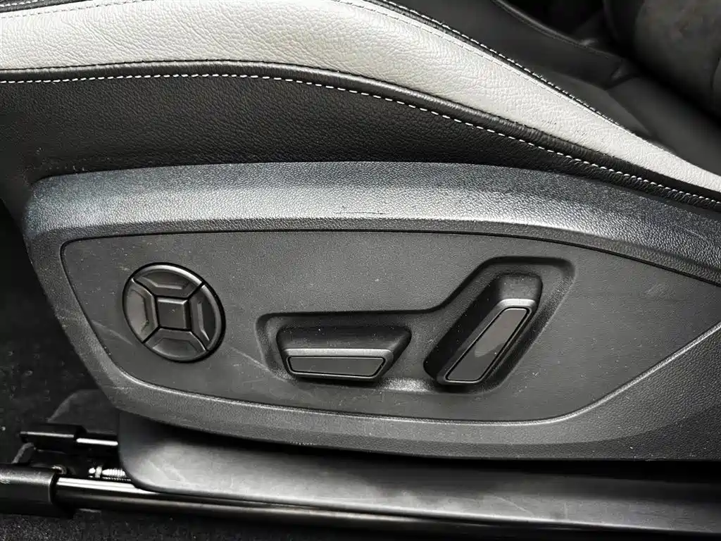 Audi Q3 2022 — фото 14
