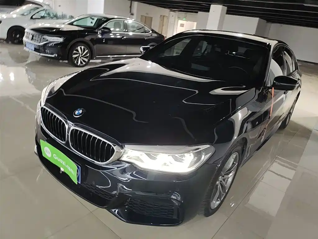 BMW 5 Series 2020 — фото 2
