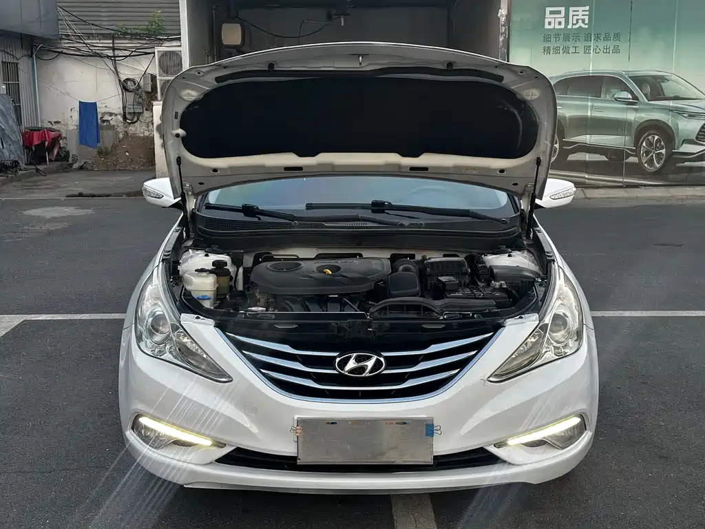 Hyundai Sonata 2014 — фото 15