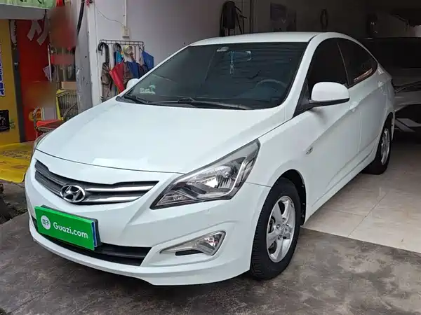 Hyundai Accent 2014
