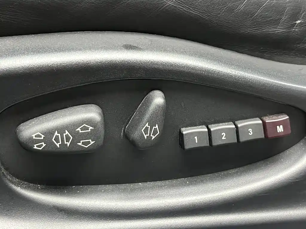 BMW X3 2010 — фото 12