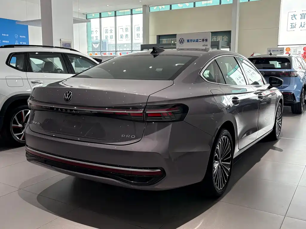 Volkswagen Passat 2024