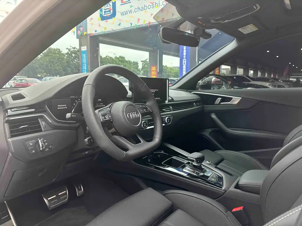 Audi A4L 2025