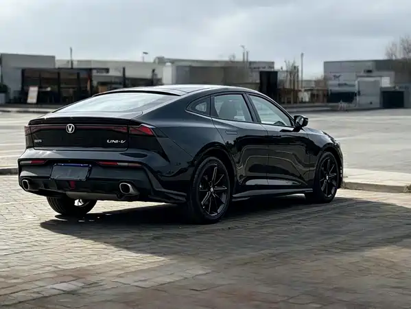 Changan UNI-V 2023