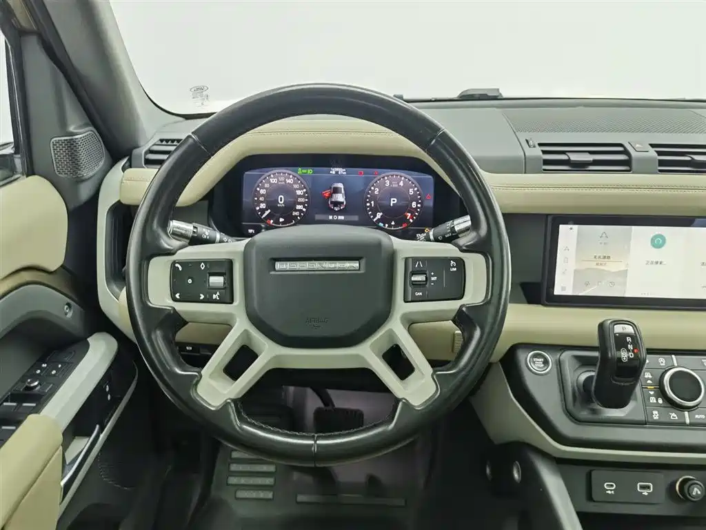 Land Rover Defender 2021 — фото 11