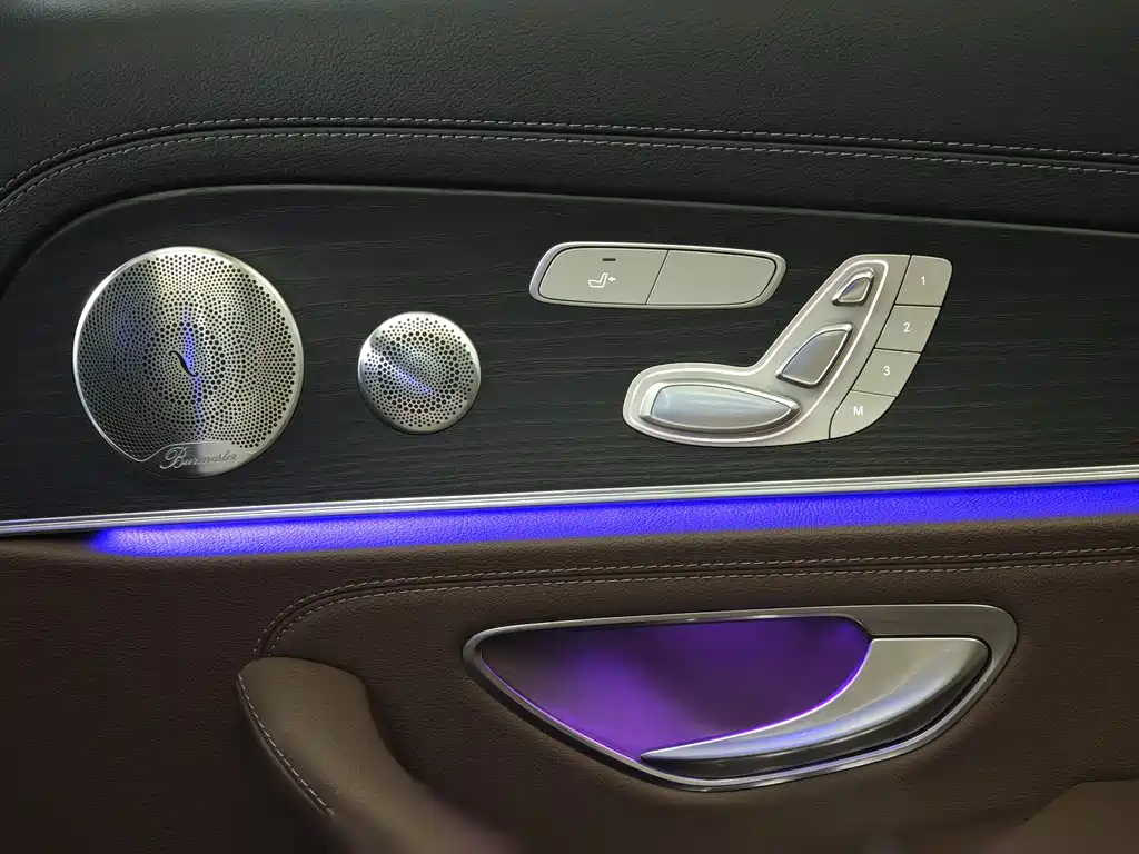 Mercedes-Benz E-Class 2020 — фото 12