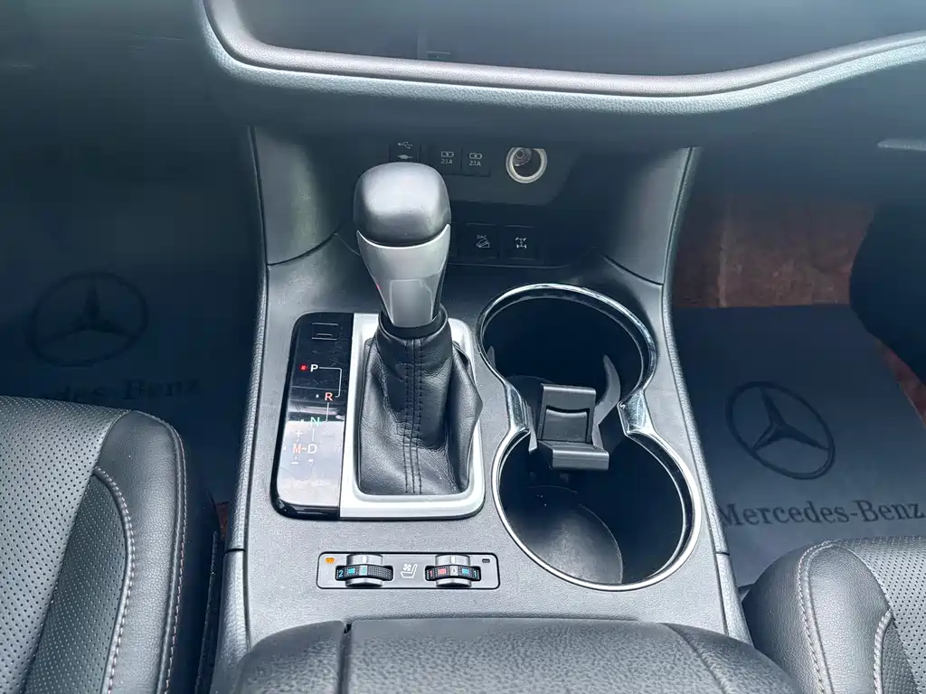 Toyota Highlander 2018 — фото 9