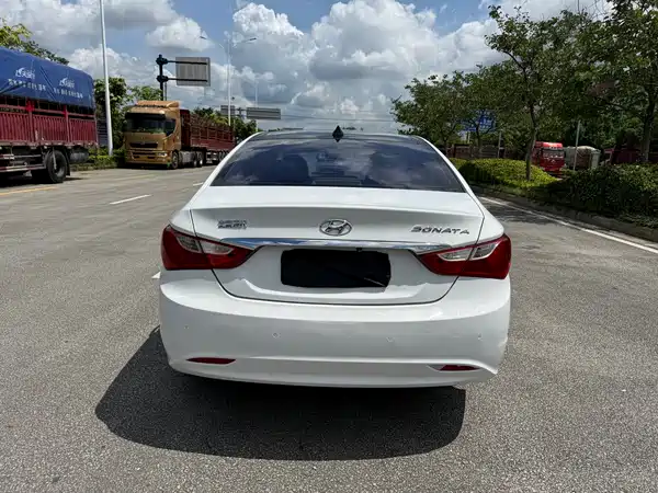 Hyundai Sonata 2012