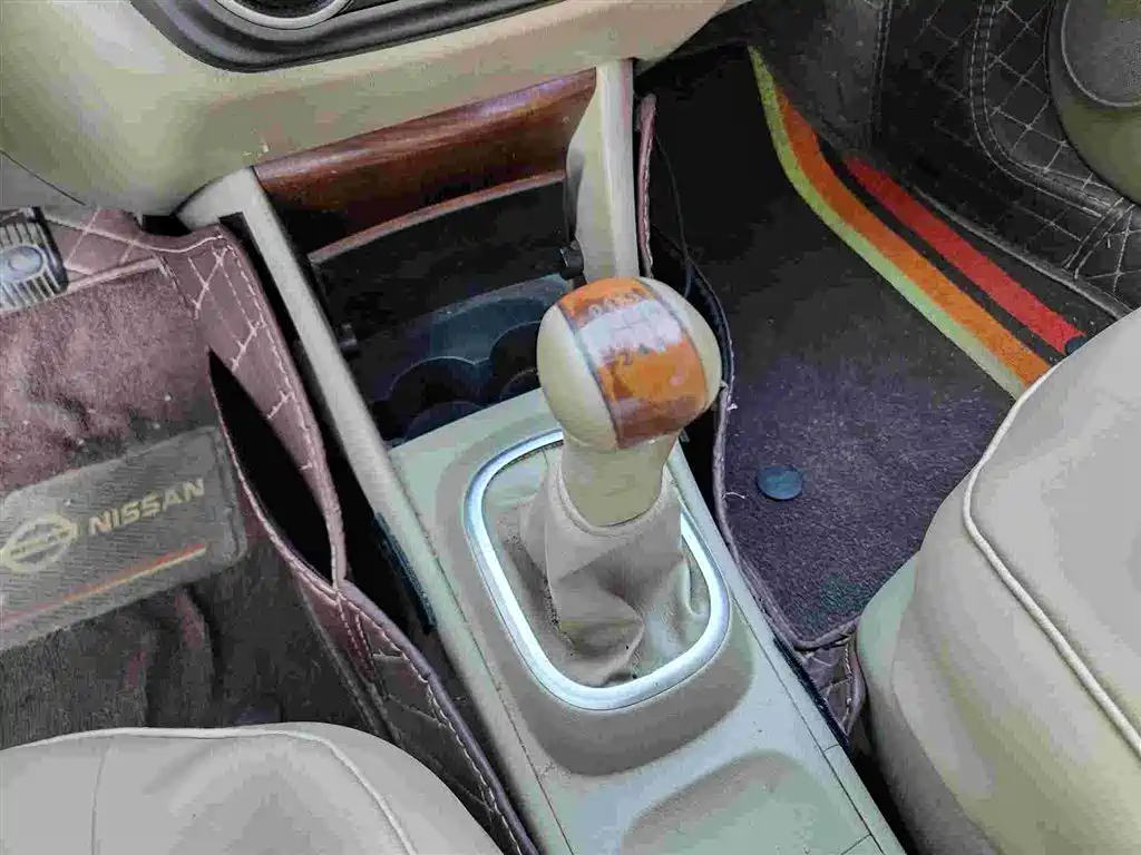 Nissan Sylphy 2010 — фото 16