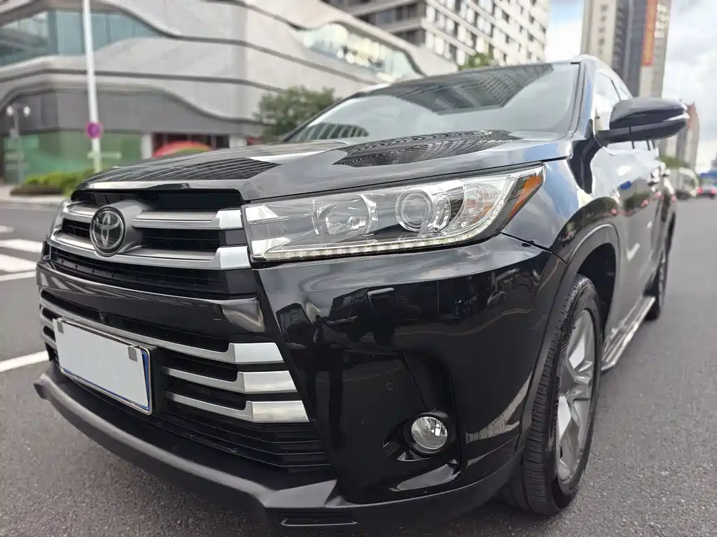 Toyota Highlander 2020 — фото 24